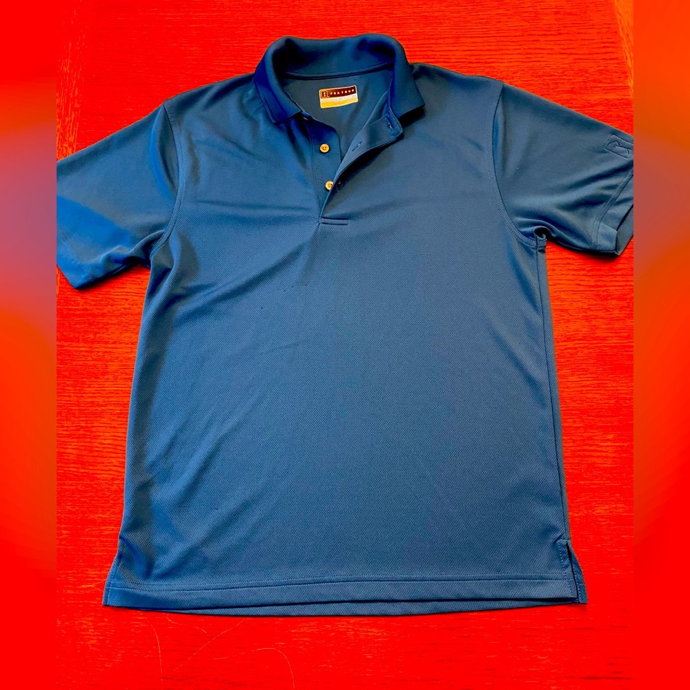 PGA Tour air flux golf shirt. Excellent condition